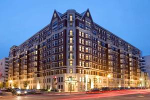 Bluebird Suites in the Heart of DC, Вашингтон