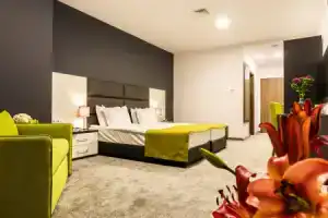 Earth & People Hotel & Spa, София