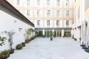 Отель «Albergue Inturjoven», Гранада