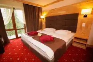 Romantik SPA Hotel, Яремче