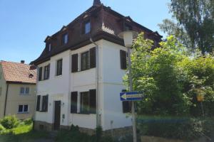 Apartment 28, Кобург