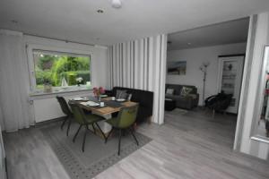 Ferienwohnung Leer, Лер