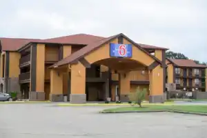 Motel «6-Lafayette, LA», Лафайетт