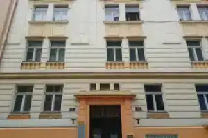 Ron's Rainbow Guest House, Прага