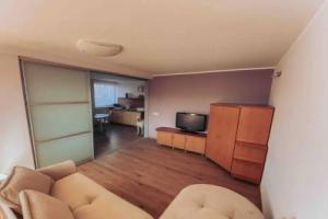 Lovely condo in Palanga 900m from the sea, Паланга