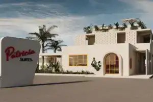Patricia Suites, Фалираки