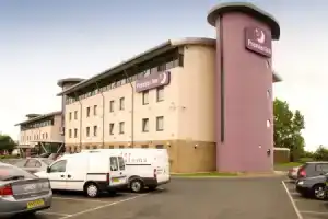 Premier Inn Newcastle Airport, Ньюкасл