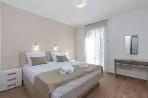 Beautiful Apartment in Kostrena Sveta Lucij with Outdoor Swimming Pool, Hot Tub, 3 Bedrooms, Риека