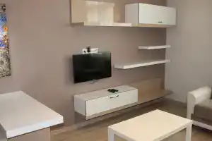Bed Red Kahramanlar, Измир