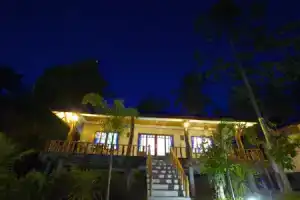 Отель «Wonderland Healing Center», Тонг Сала