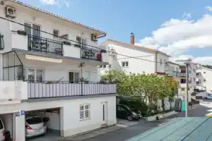 Apartment Ani - beautiful sea view: A1 Plavi Mastrinka, Island Ciovo, Трогир