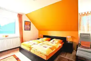 Private Apartment Am Bruchgraben, Зарштедт