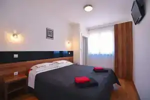 Luxury villa Maya, Кринца