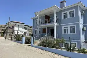 Parli Hotel, Гёкчеада