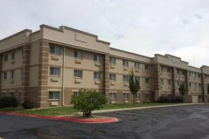 Holiday Inn Express Hotel & Suites Lincoln North, Линкольн