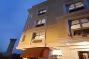 Hotel «Daphne», Стамбул