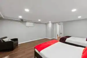 Stately 5BR Historic Retreat CozySuites, Александрия