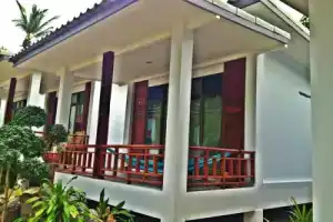 Отель «Benjamin's Hut», Шритану