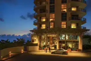 Marenas Beach Resort, Санни-Айлс-Бич