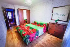 2-bedroom on Mykolaychuka street, Винница