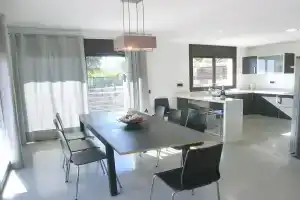 104664 -  Villa in Lloret de Mar, Льорет де Мар