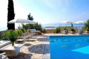 Hotel Barbati - Poolside Gem With Sea Views, Барбати