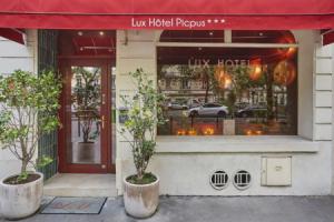Отель «hôTel Lux Picpus», Париж