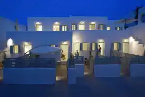 Отель «Porto Naoussa», Науса
