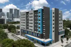 Отель «Tru By Hilton Miami West Brickell», Майами