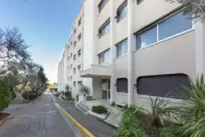 3 bedroom apartment of 90m2 with a spacious terrasse and a parking spot !, Антиб