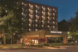 Embassy Suites by Hilton Richmond, Ричмонд