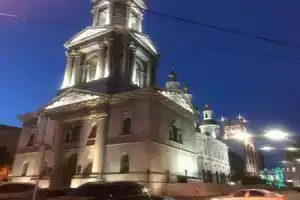Modern luxury studio in the center of Kharkiv at Konstitutsii Square, Харьков