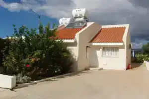 Helios Bay Hotel and Suites, Пафос