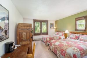 Manitou Lodge 3 Hotel Room by Alpine Lodging Telluride, Теллурид