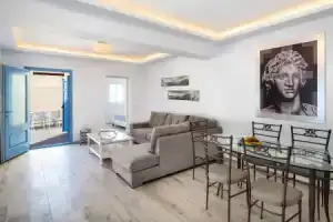 Sienna Eco Resort, Фира