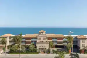Отель «Malibu Beach Inn», Малибу