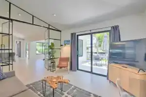 Luxe Wilton Manors Home w/ Private Boat Dock, Форт-Лодердейл