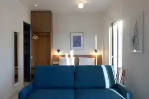 Olala Kallithea Apartments, Пирей