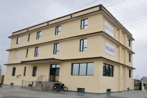 Отель «Oyo 24878 Aicon Palace», Агра