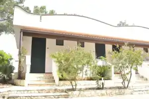 Villaggio San Pablo, Виесте