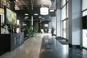 ATL Downtown 2BR with Free Parking Gym, Атланта