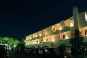 Hotel «Della Baia», Бая-Домиция