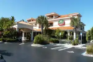 Отель «Courtyard by Marriott Waterfront», Ки-Уэст