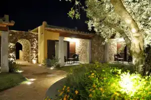Le Anfore Hotel, Вилласимиус