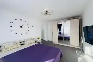 Apartamenty SpatiNaKrovati na ulice El'blongskaya 15, Калининград