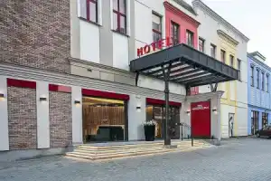 Hotel «Metropolitan», Жешув