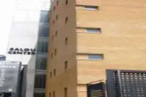 Apartamento climatizado cerca de theatre show, Салоу