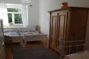 Tillyhome, Фюрт