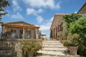 Ферма «Agriturismo Podere l'Aione», Скансано