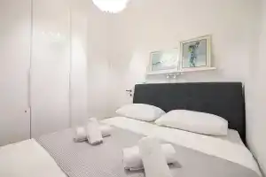 Iadra apartment in city center, Задар